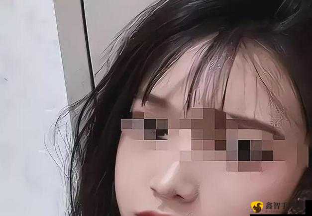 18 岁少女被破处，流出大量白浆